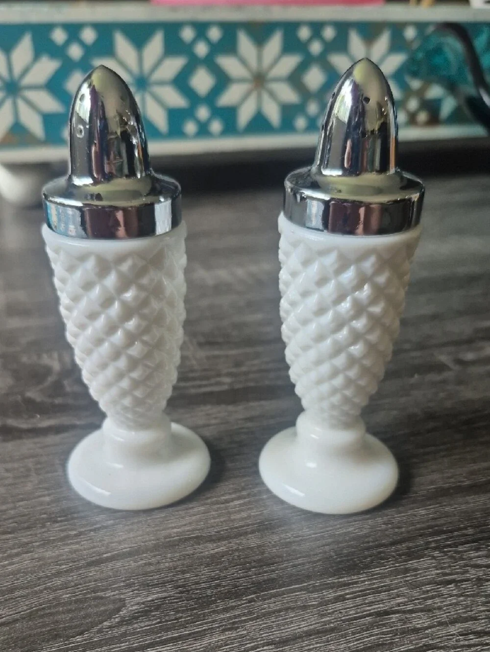 Vintage Westmoreland Hobnail Diamond Pattern Salt and Pepper Shakers C.1960s